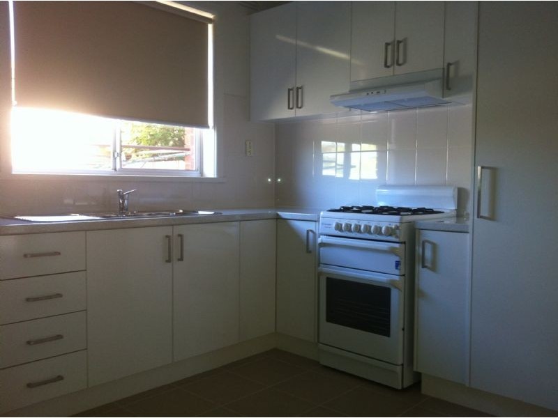 1/139 East Street, Hadfield VIC 3046