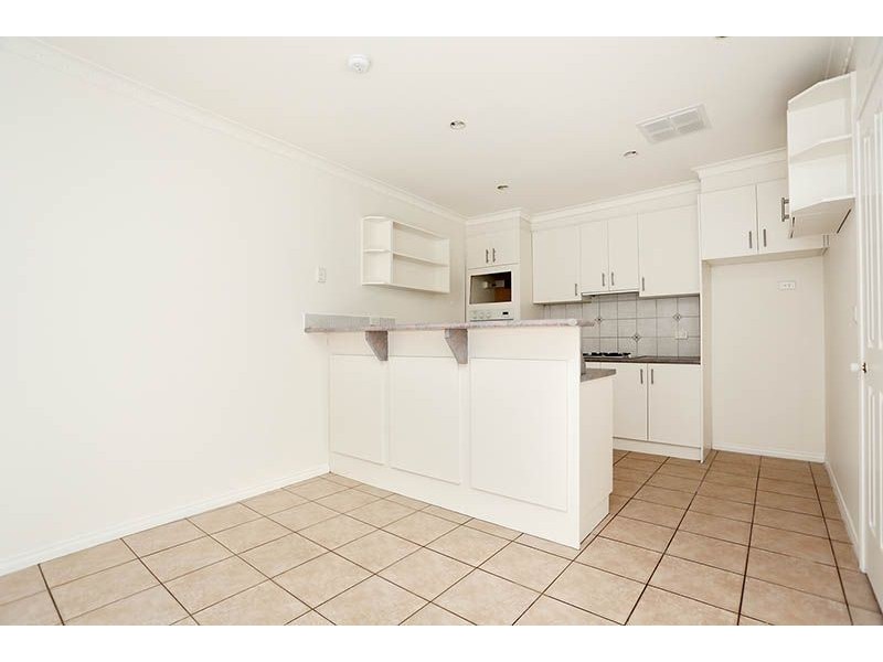 16 Francis Street, Hadfield VIC 3046