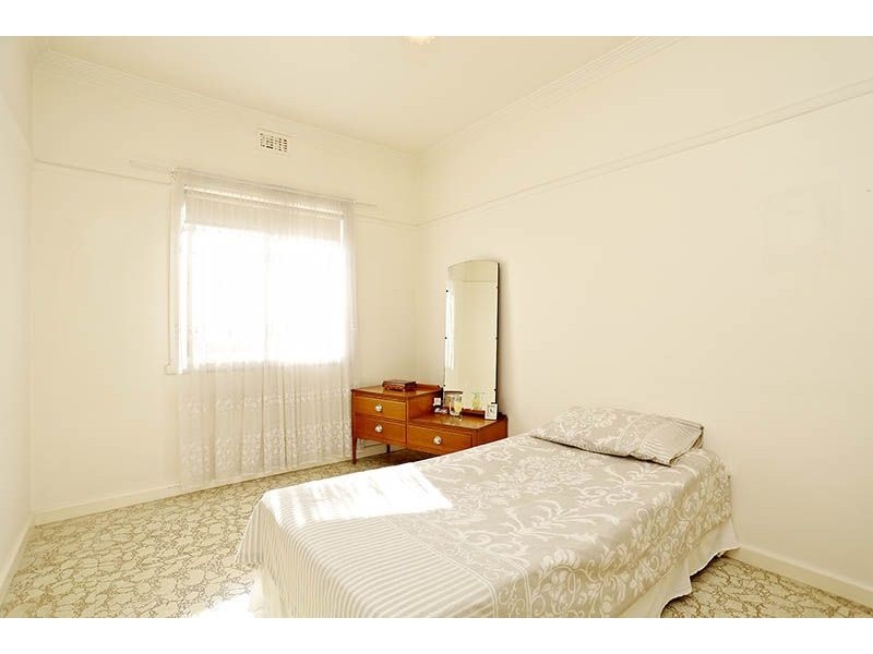 16 Valencia Street, Glenroy VIC 3046