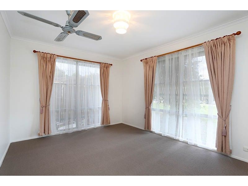 4 Fraser Court, Jacana VIC 3047