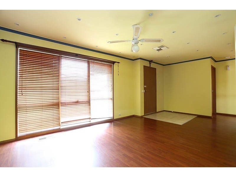 17 Burgan Place, Meadow Heights VIC 3048