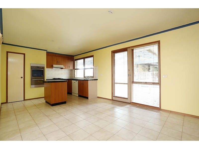 17 Burgan Place, Meadow Heights VIC 3048