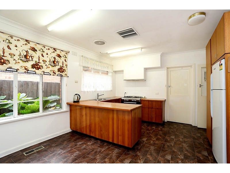 9 McDonald Place, Glenroy VIC 3046