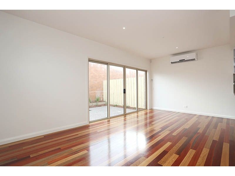 23 Regent Street, Hadfield VIC 3046