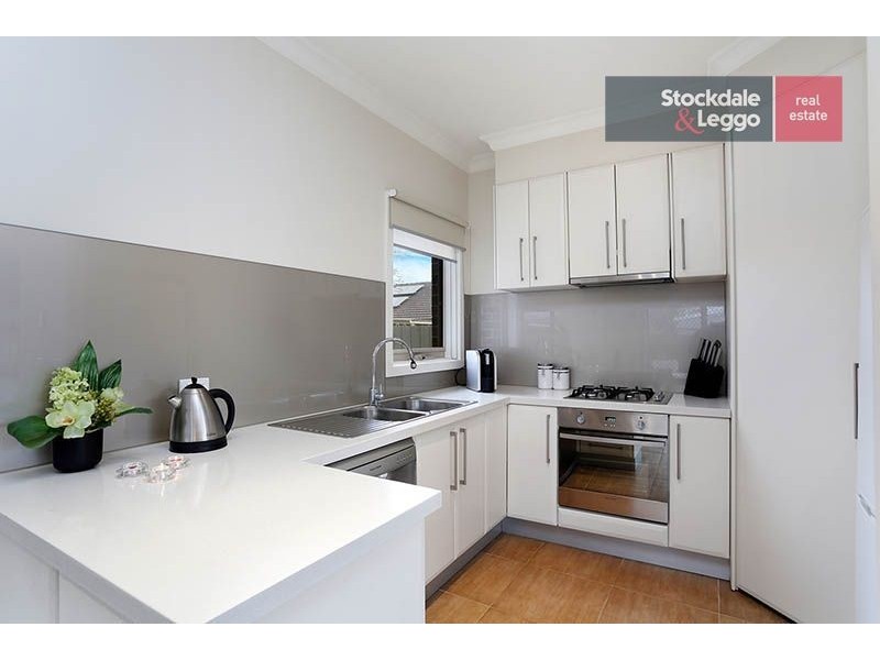 2/35 Plumpton Avenue, Glenroy VIC 3046