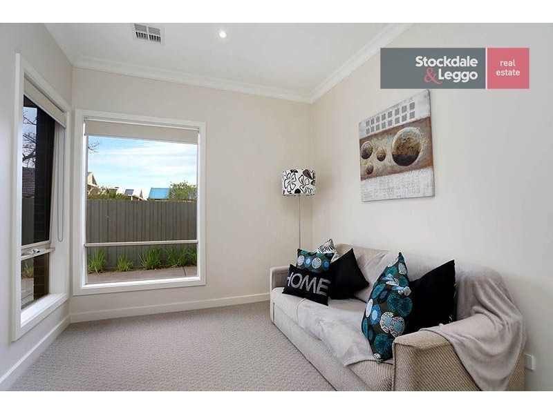 2/35 Plumpton Avenue, Glenroy VIC 3046