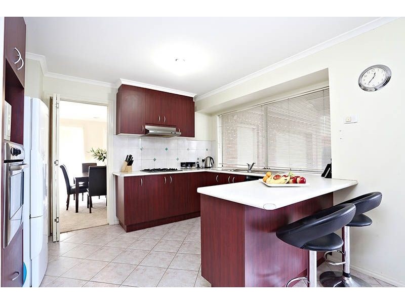 33 Paroo Avenue, Roxburgh Park VIC 3064