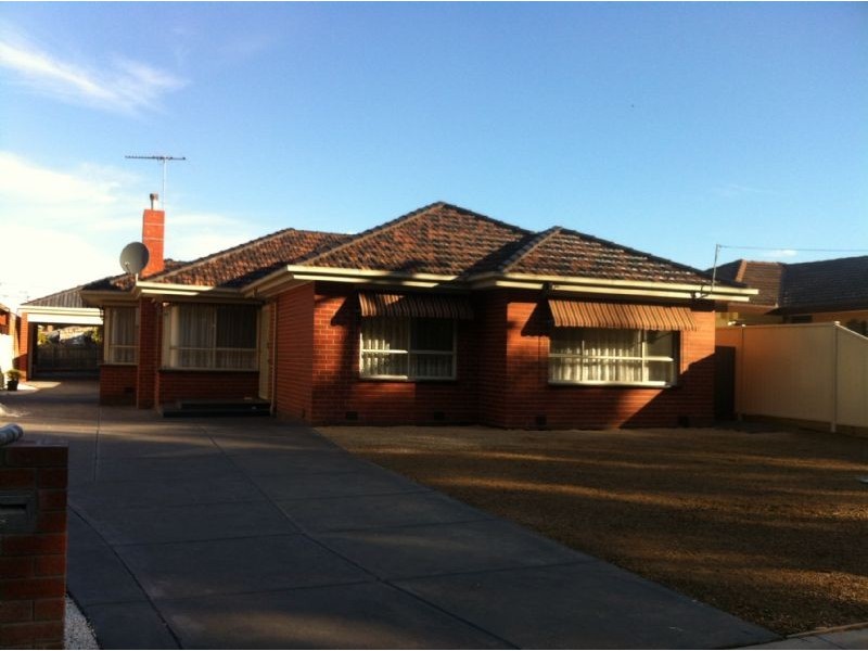 33 Evell Street, Glenroy VIC 3046