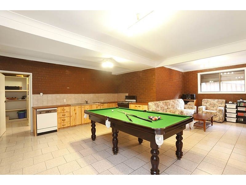 37 Valley Crescent, Glenroy VIC 3046