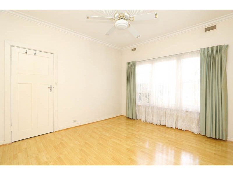 14 Newton Street, Glenroy VIC 3046