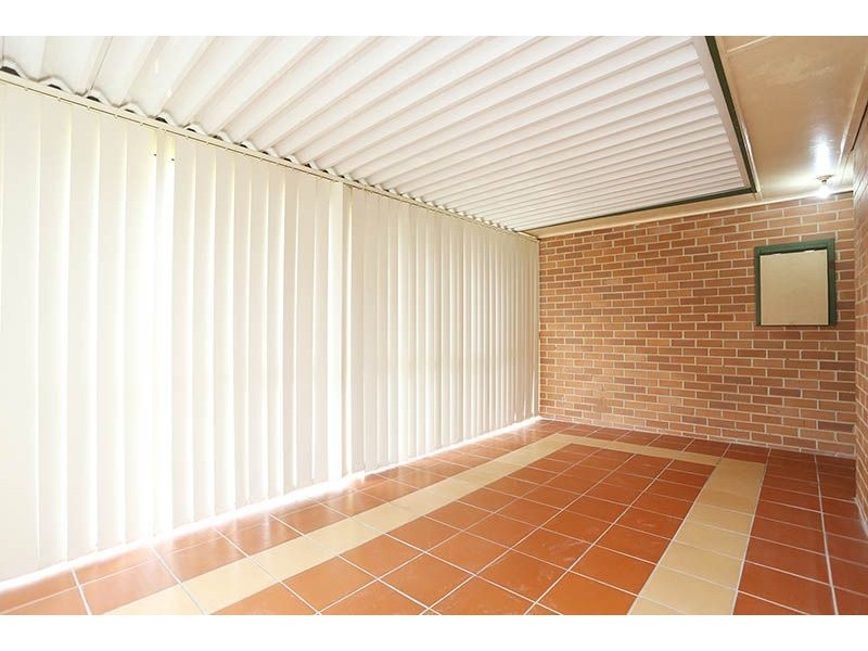 17 Lorraine Crescent, Jacana VIC 3047