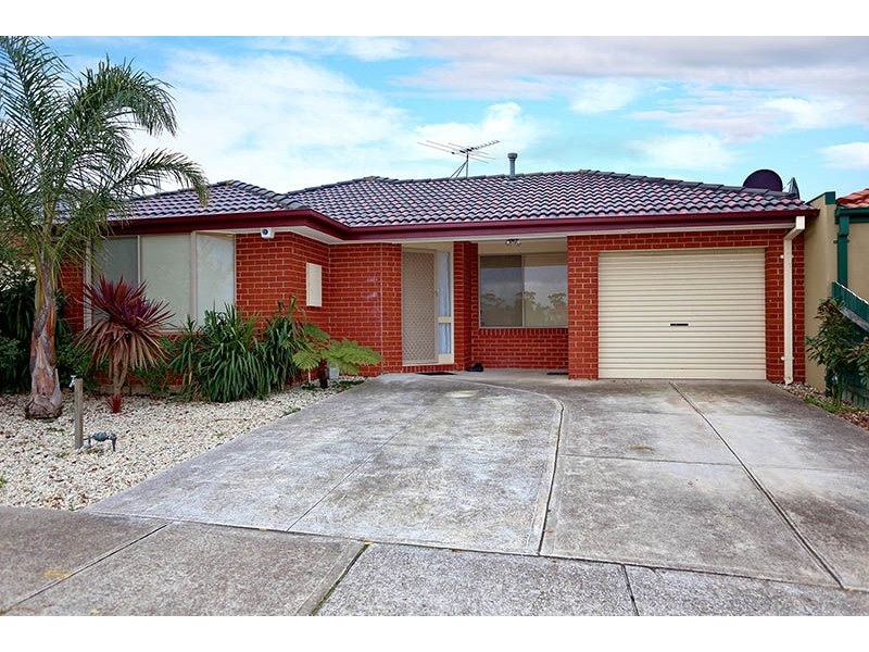 5 Kennedy Parade, Roxburgh Park VIC 3064