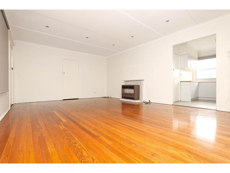 35 Warragul Street, Dallas VIC 3047