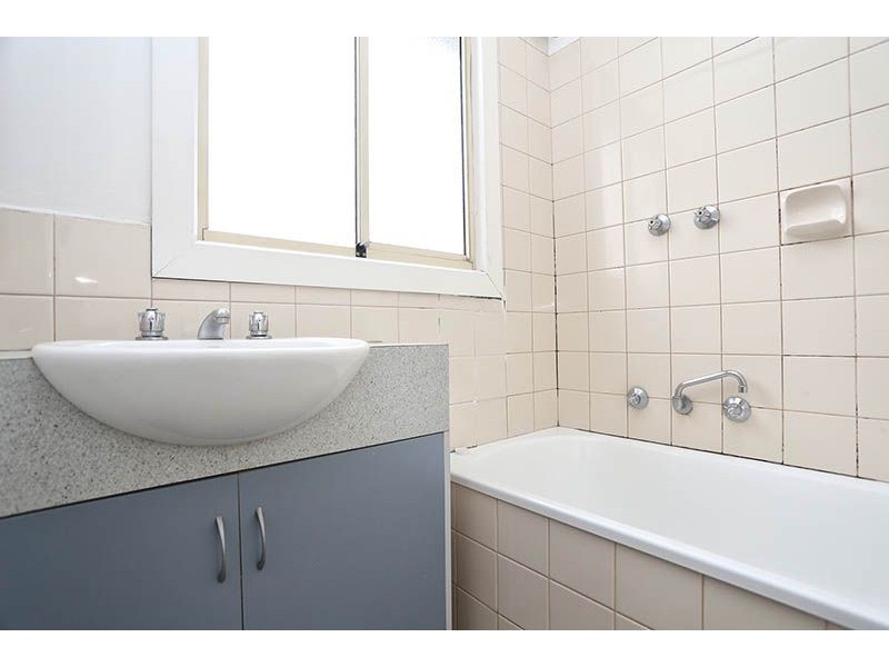 35 Warragul Street, Dallas VIC 3047