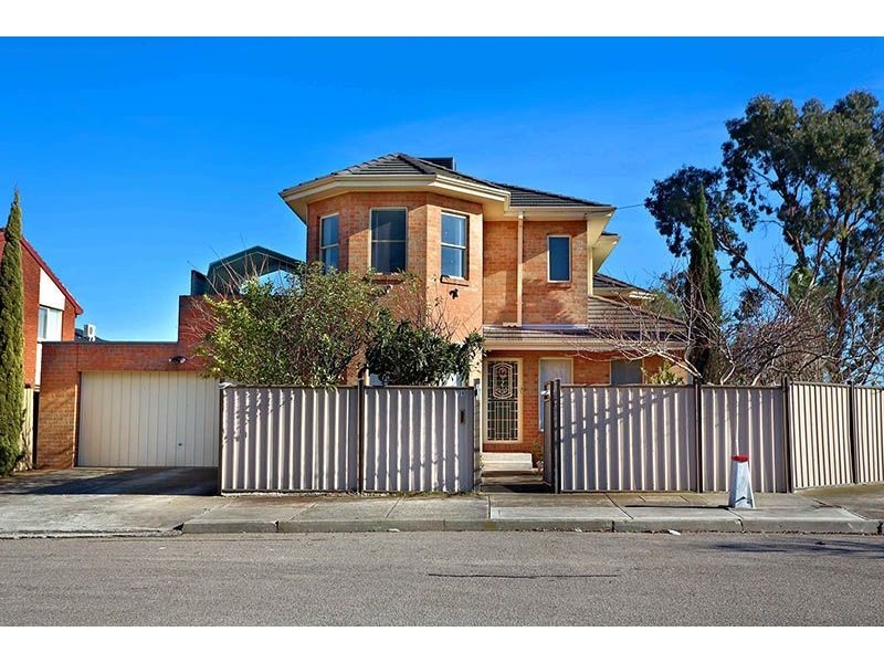 39 Domain Street, Hadfield VIC 3046