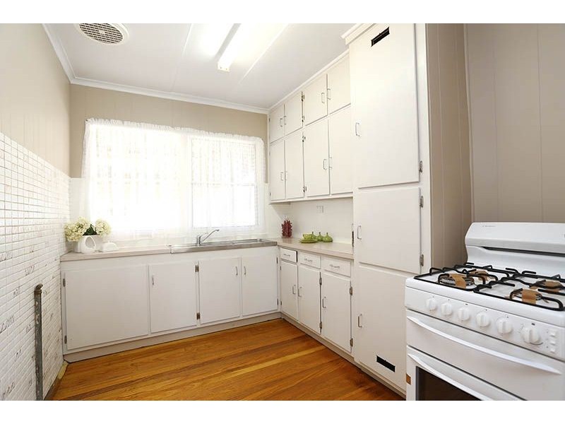 8 Wyuna Street, Fawkner VIC 3060