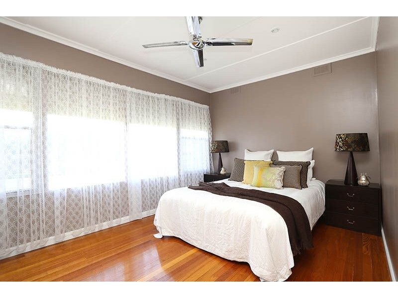 8 Wyuna Street, Fawkner VIC 3060