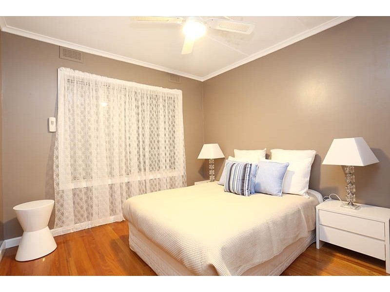 8 Wyuna Street, Fawkner VIC 3060