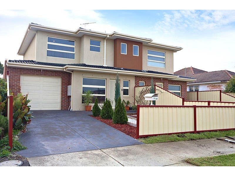 2/30 Gladstone Parade, Glenroy VIC 3046