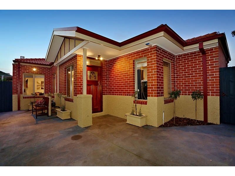 2/340 Gaffney Street, Pascoe Vale VIC 3044