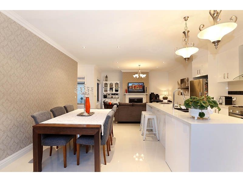 2/340 Gaffney Street, Pascoe Vale VIC 3044