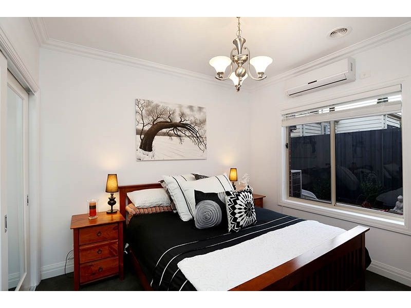 2/340 Gaffney Street, Pascoe Vale VIC 3044