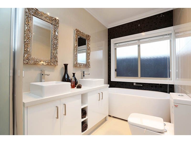 2/340 Gaffney Street, Pascoe Vale VIC 3044