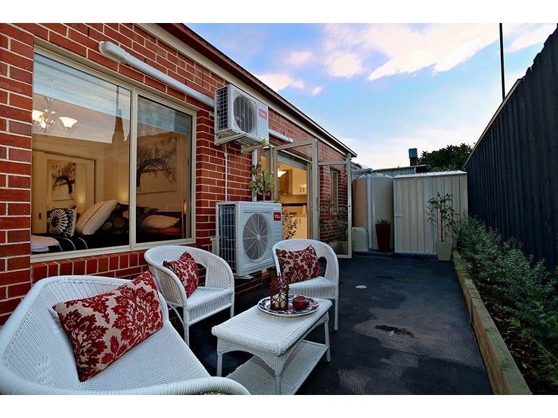 2/340 Gaffney Street, Pascoe Vale VIC 3044