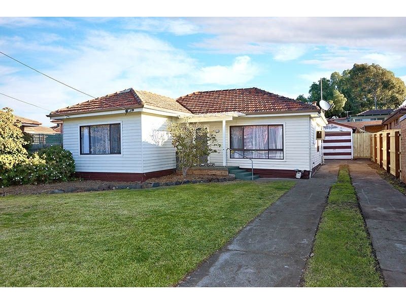 17 Chapman Avenue, Glenroy VIC 3046