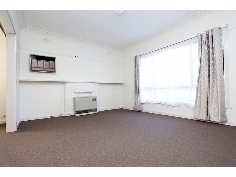 17 Chapman Avenue, Glenroy VIC 3046