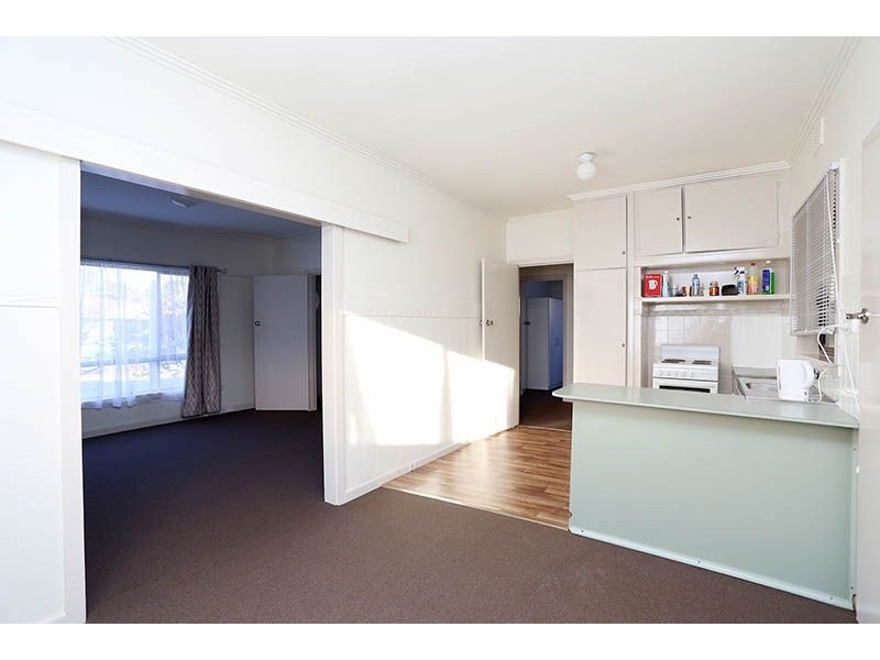 17 Chapman Avenue, Glenroy VIC 3046