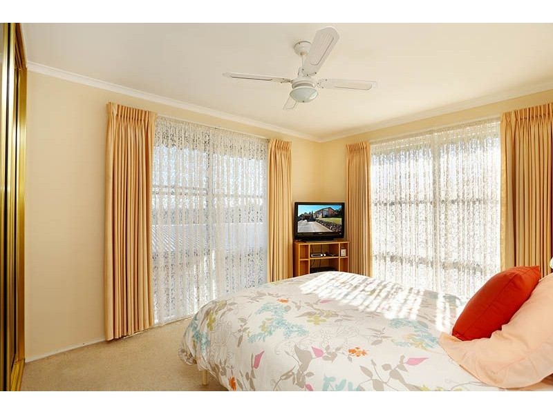 10 Rose Court, Jacana VIC 3047