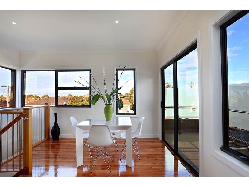 1/4 Truscott Street, Glenroy VIC 3046