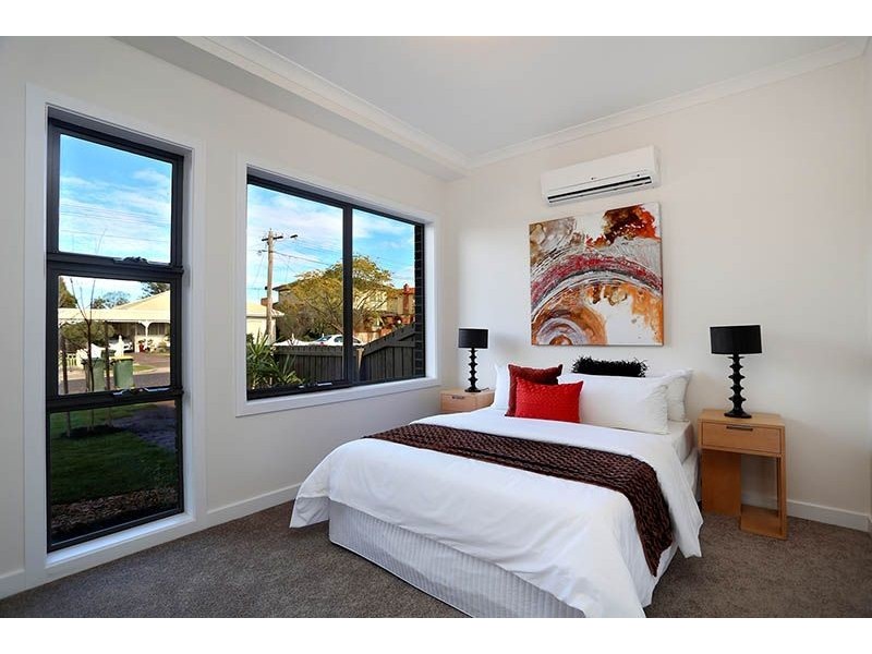 1/4 Truscott Street, Glenroy VIC 3046