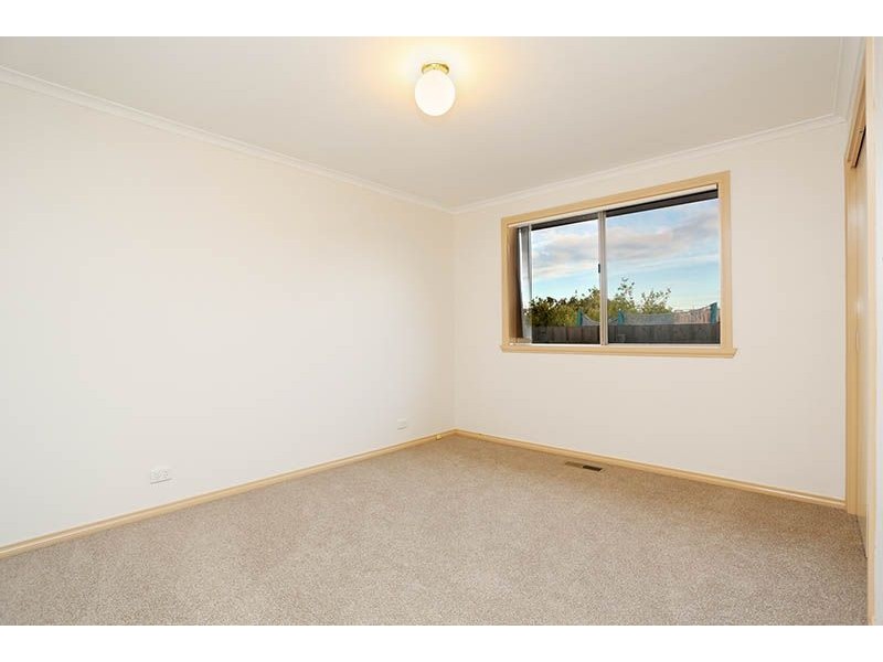 2/6 Maude Avenue, Glenroy VIC 3046