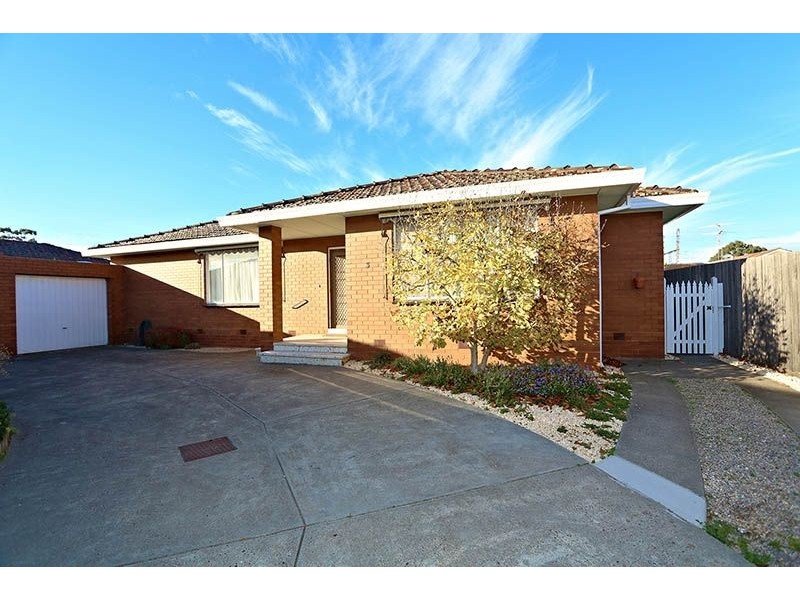 3/4 Clyde Court, Oak Park VIC 3046
