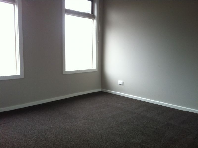 2/44 Gladstone Parade, Glenroy VIC 3046