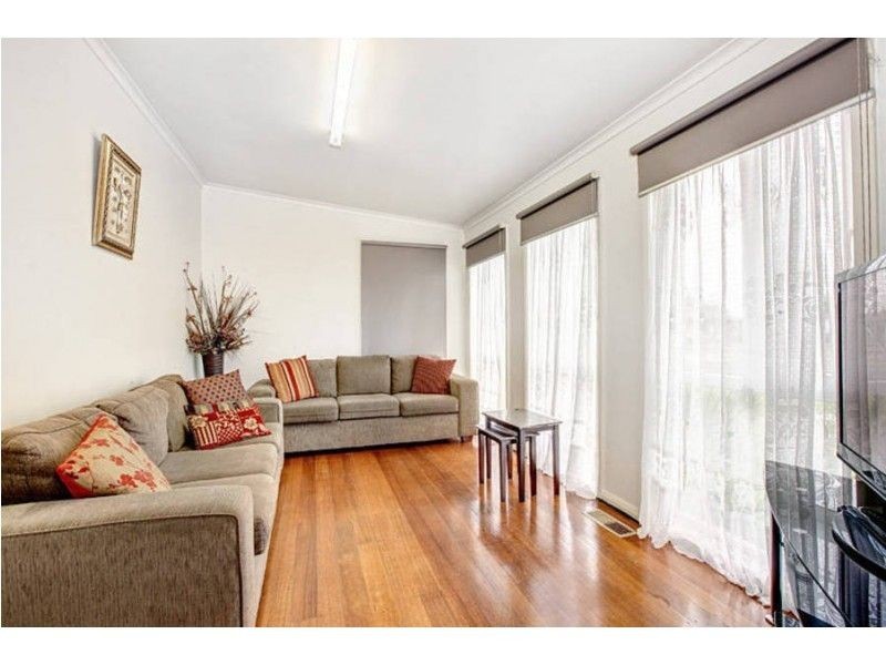 2 Hampden Street, Dallas VIC 3047