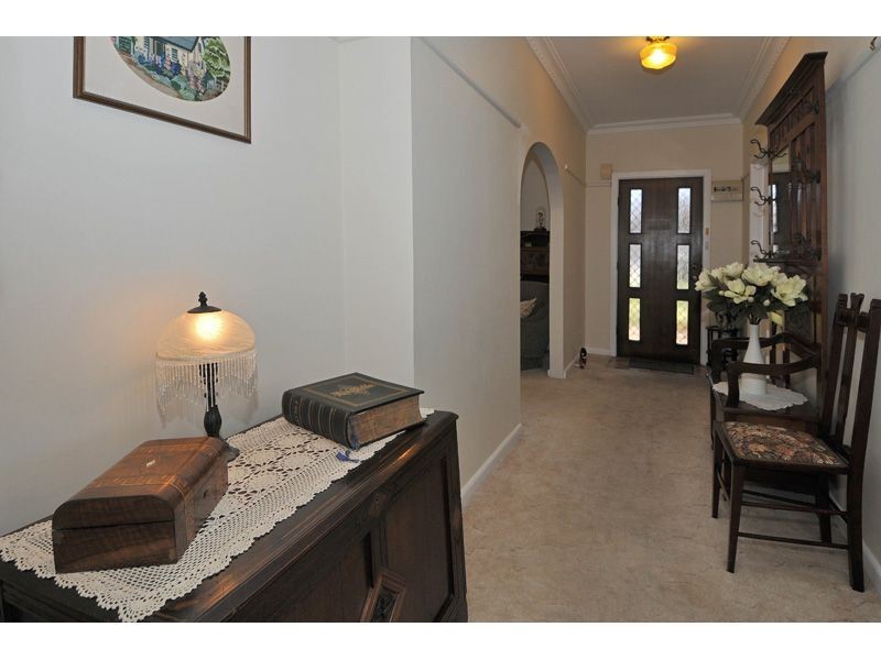 63 Loongana Avenue, Glenroy VIC 3046