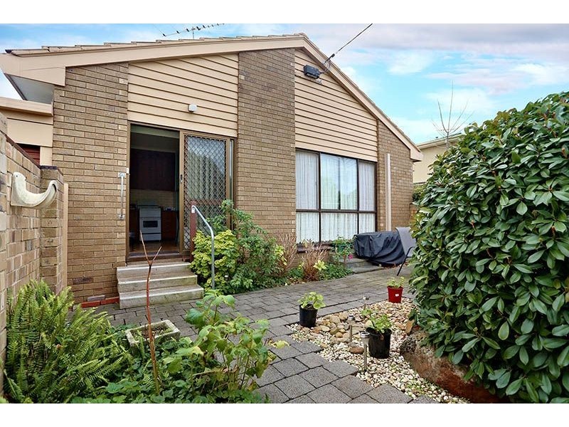 1/32 Gladstone Parade, Glenroy VIC 3046