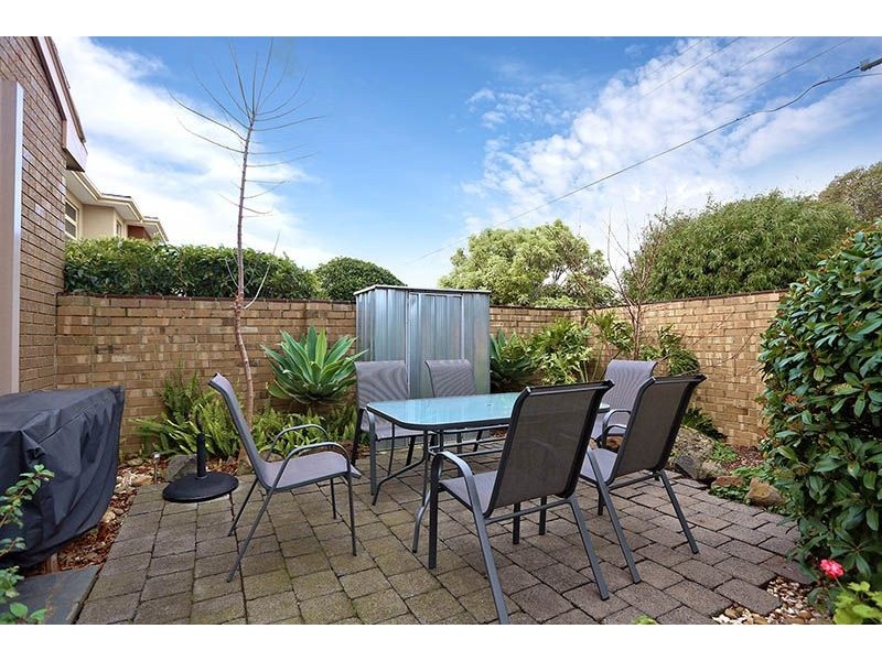 1/32 Gladstone Parade, Glenroy VIC 3046