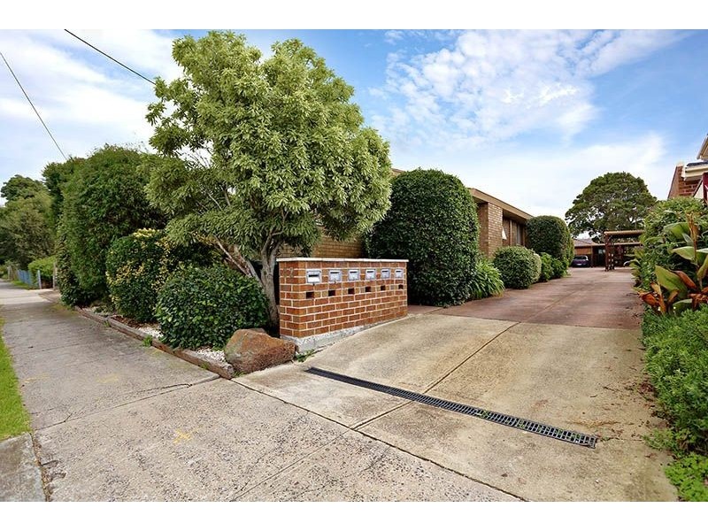 1/32 Gladstone Parade, Glenroy VIC 3046