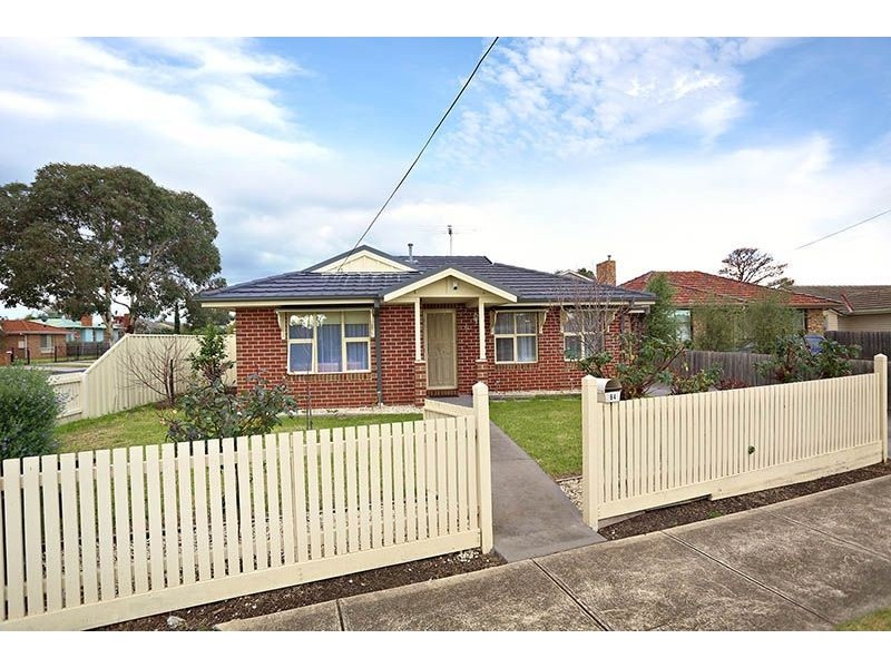 84 Glen Street, Glenroy VIC 3046