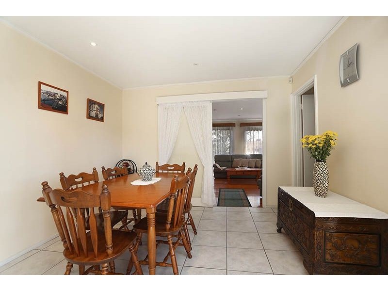 16 Rubicon Street, Dallas VIC 3047