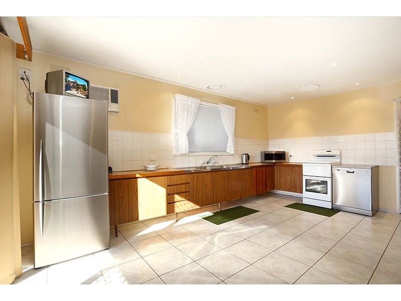 16 Rubicon Street, Dallas VIC 3047