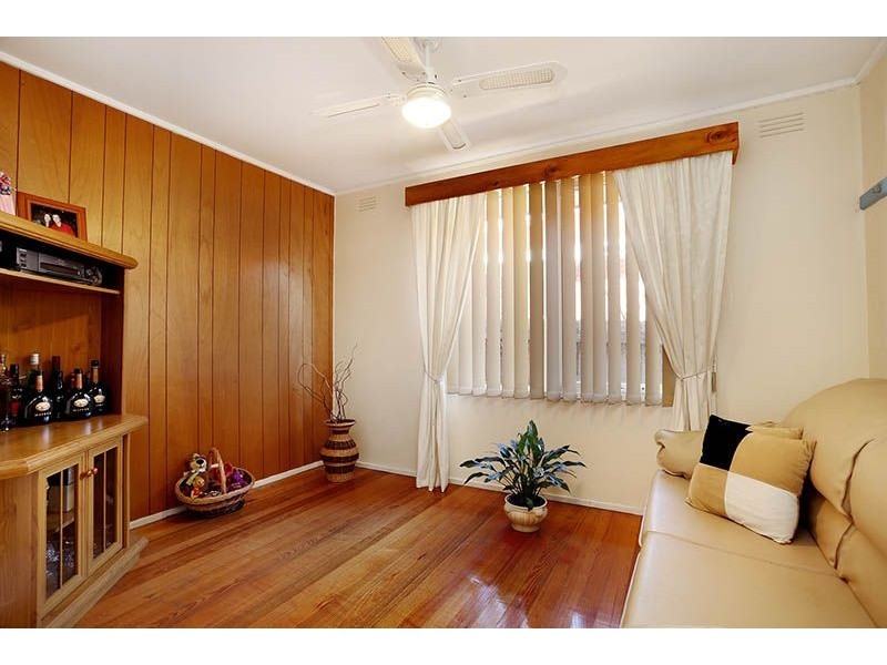 16 Rubicon Street, Dallas VIC 3047