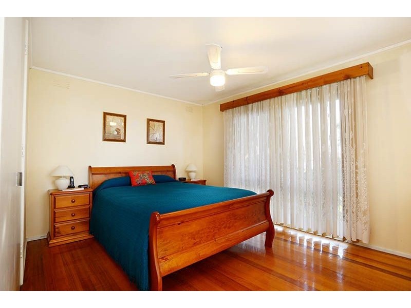 16 Rubicon Street, Dallas VIC 3047