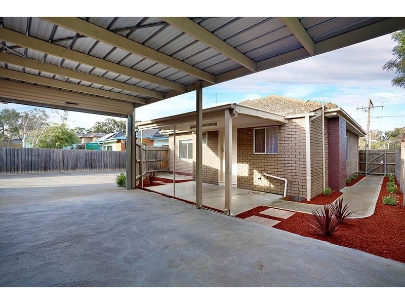 8 Acacia Street, Glenroy VIC 3046