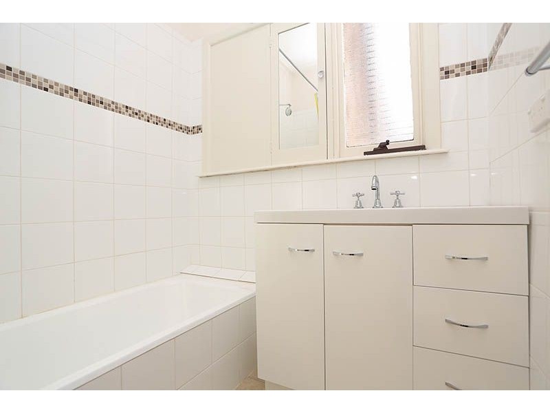 8 Acacia Street, Glenroy VIC 3046