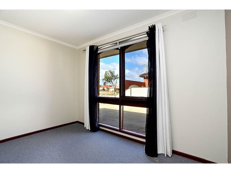 1/3 Richmond Street, Hadfield VIC 3046